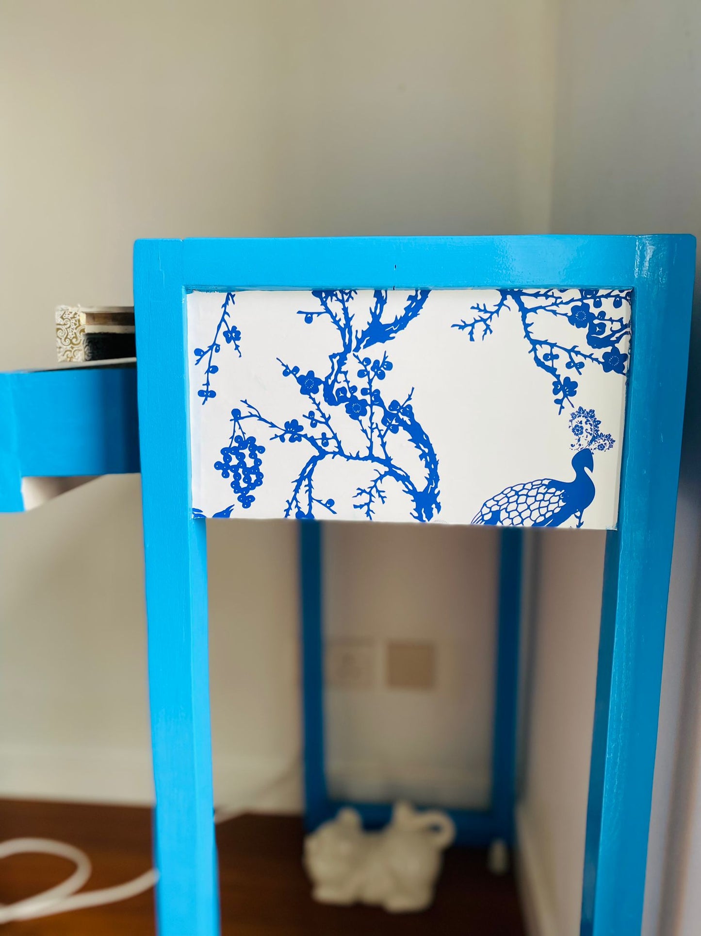 Chinoiserie Peacock Bedroom Suite Display table